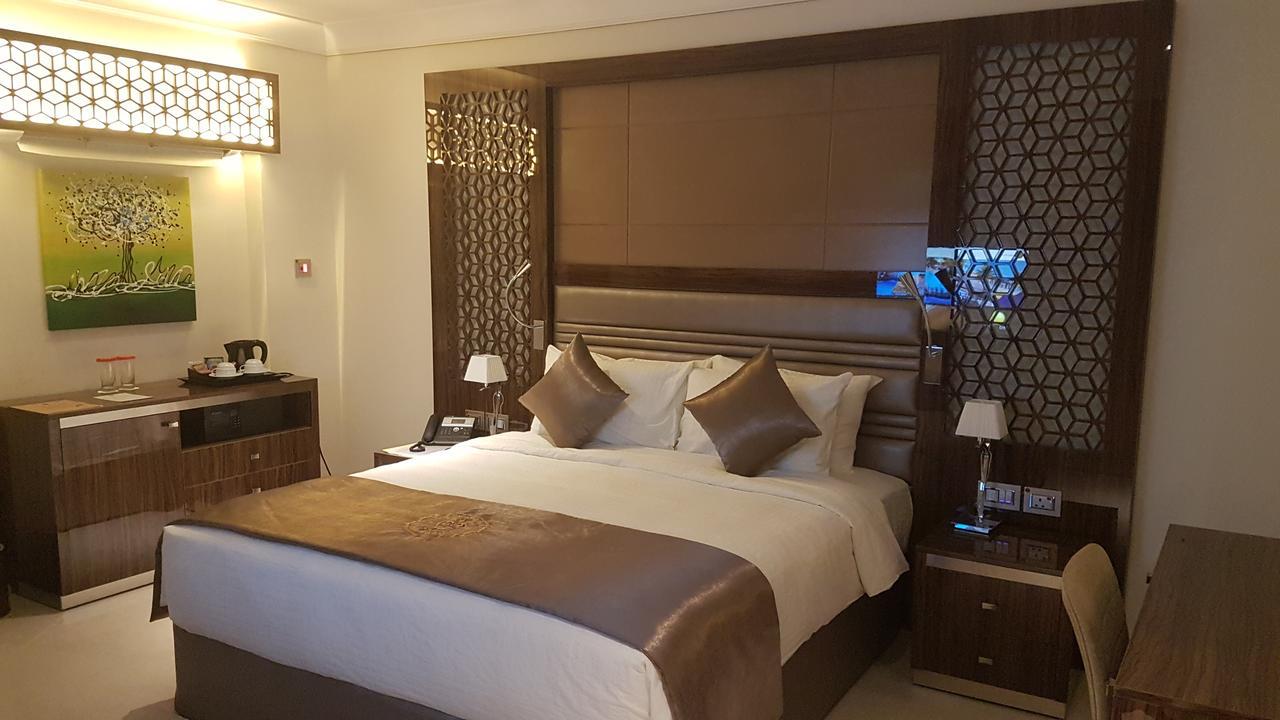Tio Sea Resort Al Khor Exterior foto A bedroom at the hotel