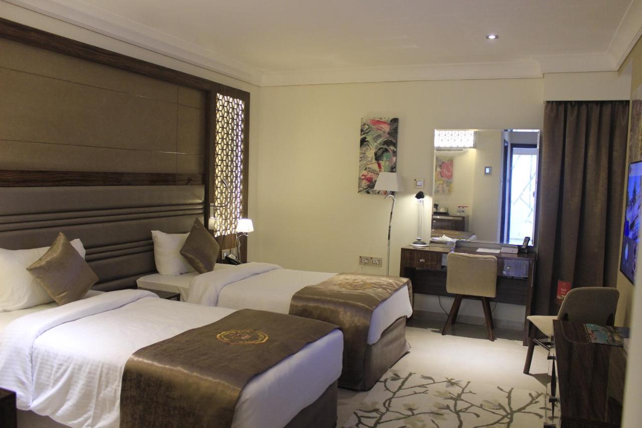 Tio Sea Resort Al Khor Exterior foto A room at the hotel